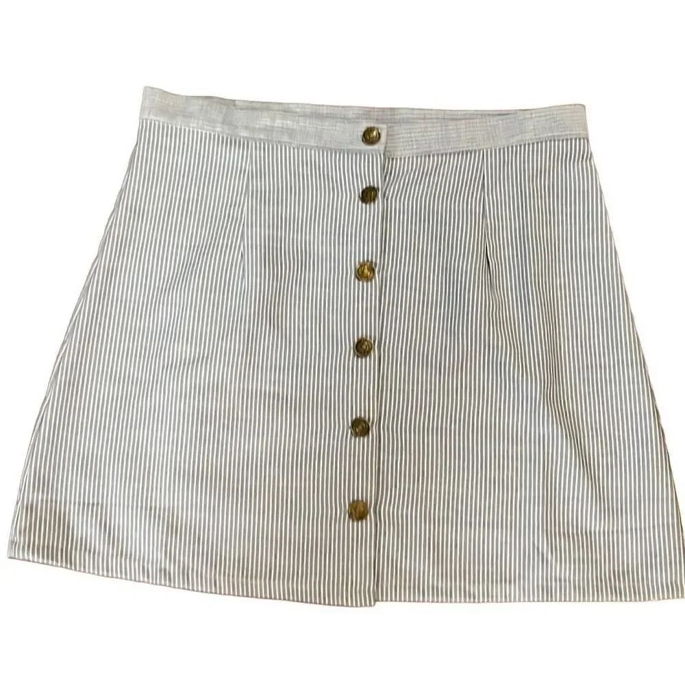 Sadie and sage, mini skirt button up size large